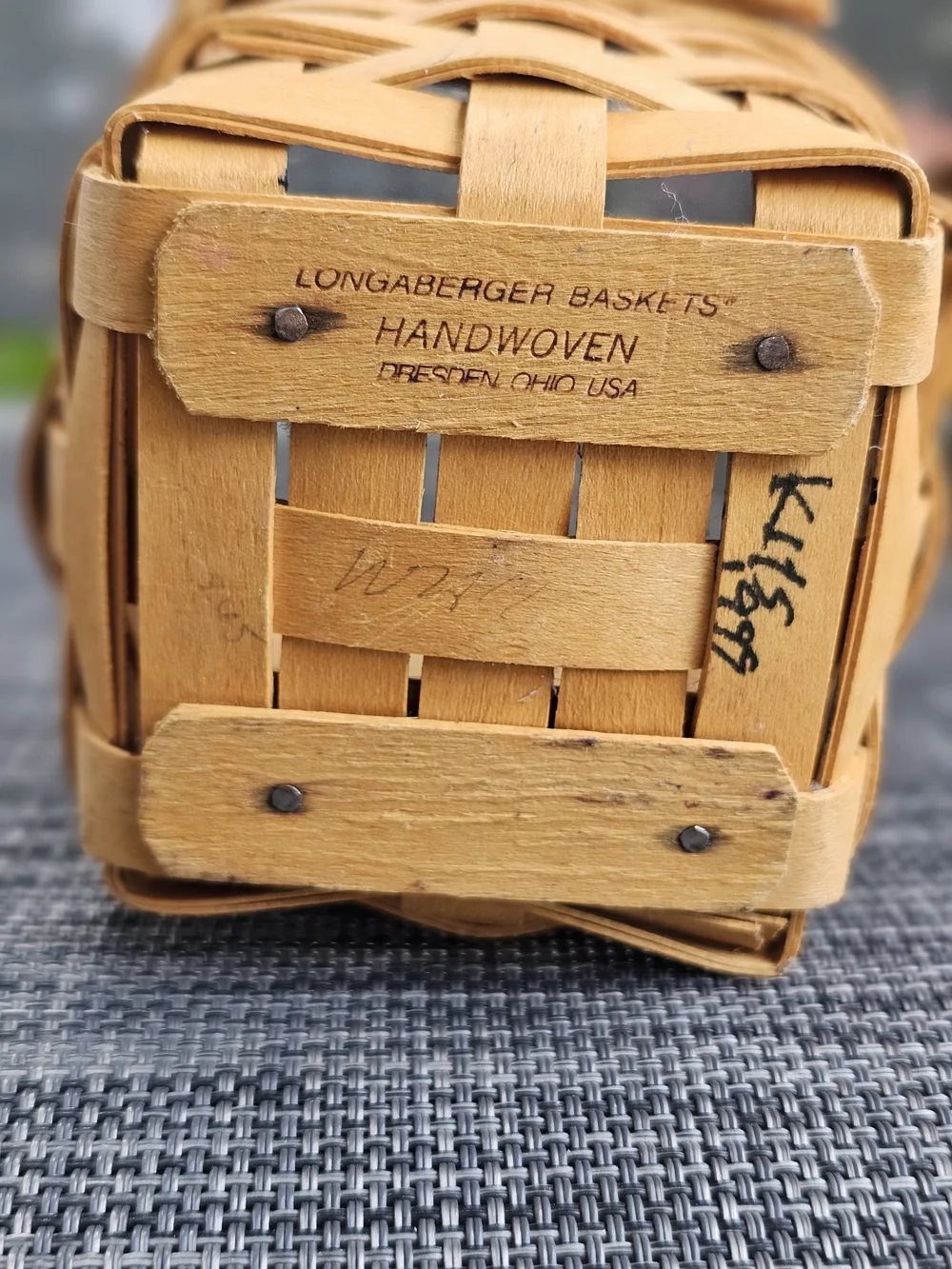 Vintage 1999 Longaberger Chives Booking Basket Leather Loop Handle Signed KMS